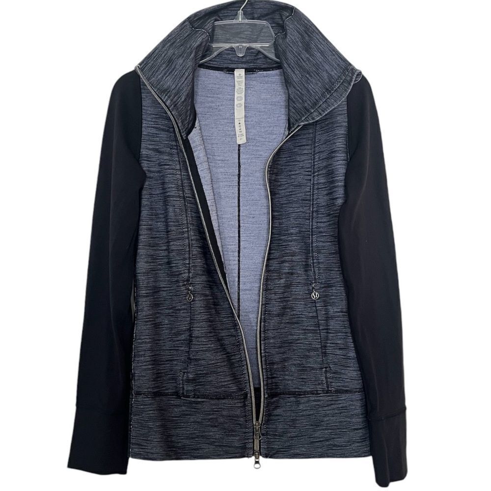 Lululemon Daily Yoga Jacket Slub Denim Polar Haze Black Blue Full Zip Size 4 - Picture 2 of 10